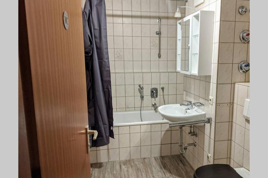 Ideale Messe/Airport Wohnung 15Min Fahrtweg Kirchheim unter Teck Luaran gambar