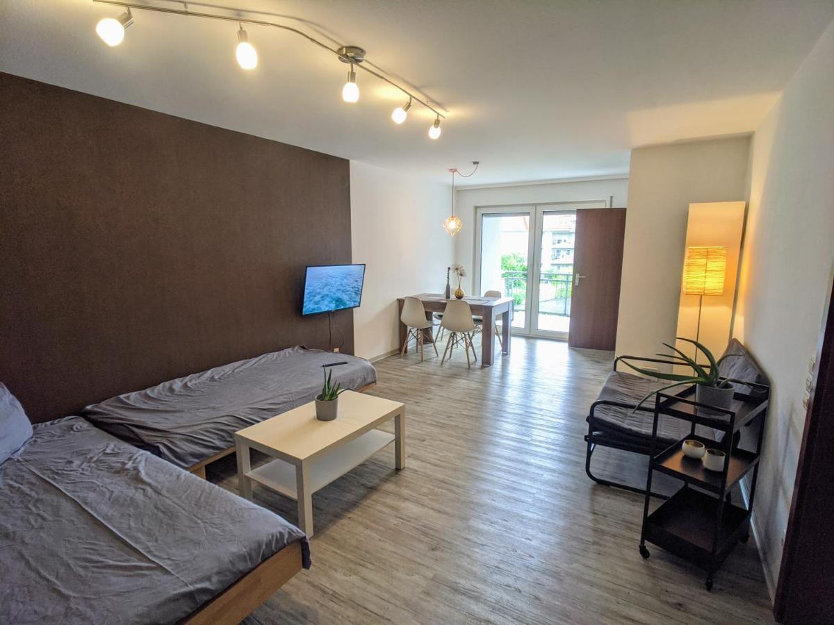 Ideale Messe/Airport Wohnung 15Min Fahrtweg Kirchheim unter Teck Luaran gambar
